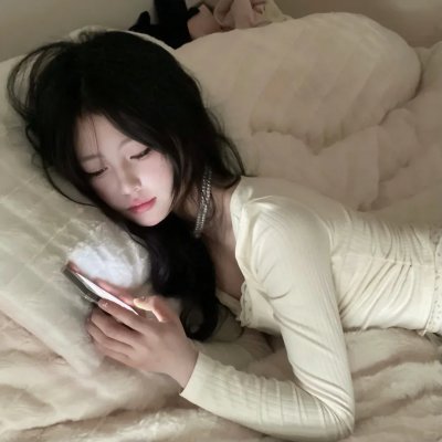 采蘑菇的夫妻